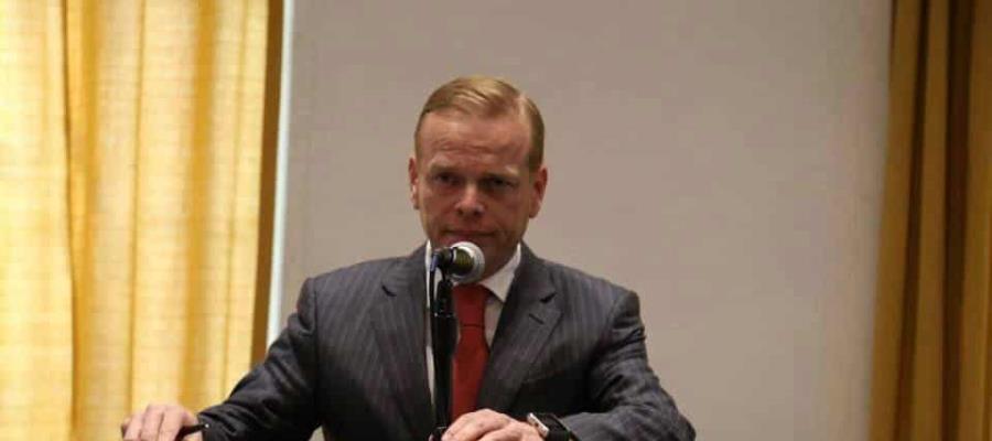 Arturo Escobar, coordinador del PVEM en San Lázaro, se contagia de COVID-19