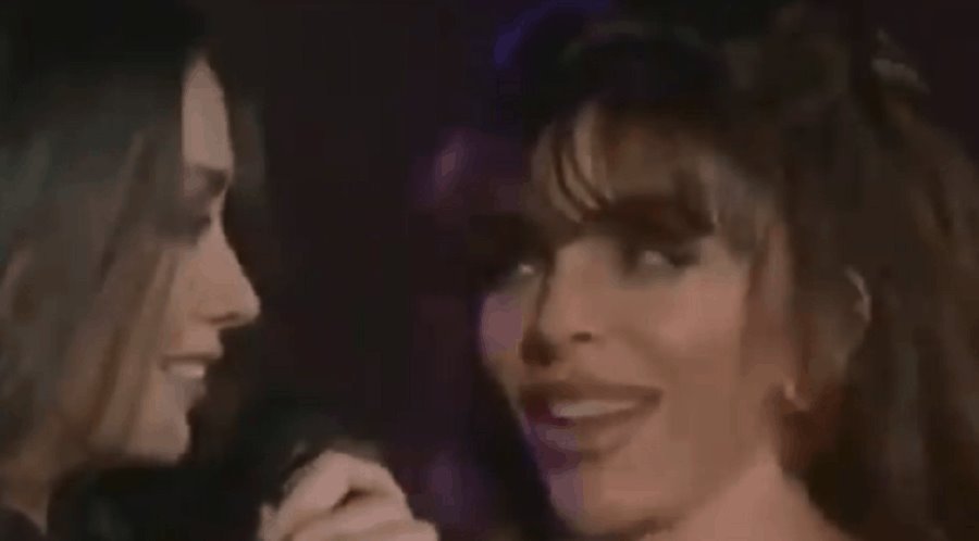 Simplemente amigos de Ana Gabriel era para Verónica Castro... aseguran internautas