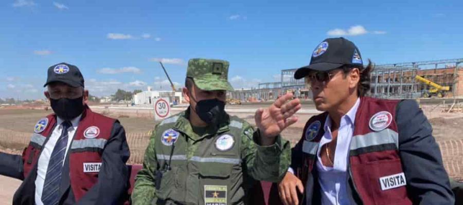 Recorre Roberto Palazuelos la construcción del aeropuerto de Santa Lucía
