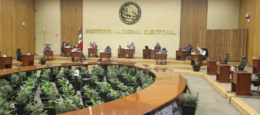 INE aprueba ordenamiento para que partidos políticos postulen a 7 mujeres en 15 candidaturas a gubernaturas de 2021 INE aprueba ordenamiento para que partidos políticos postulen a 7 mujeres en 15 candidaturas a gubernaturas de 2021