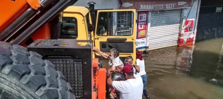 Rescatará CFE subestación de Tamulté ante anegaciones para evitar corte a 50 mil usuarios