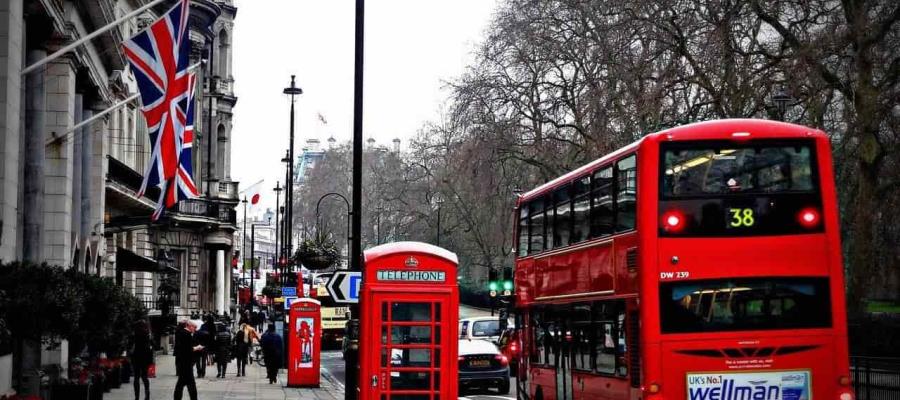 Reino Unido llega a 50 mil decesos por Covid-19 Reino Unido llega a 50 mil decesos por Covid-19