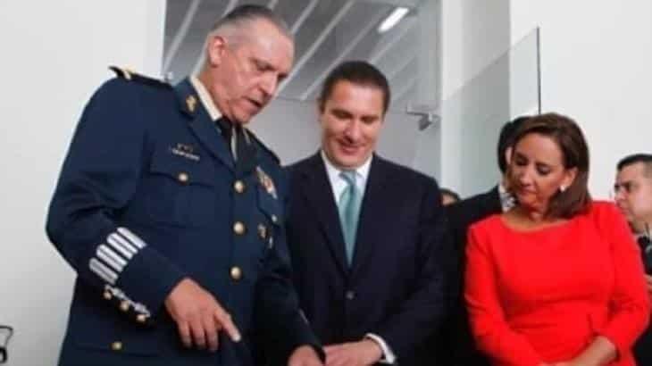 Cienfuegos pide tiempo a juez, para negociar que su caso se resuelva sin juicio Cienfuegos pide tiempo a juez, para negociar que su caso se resuelva sin juicio