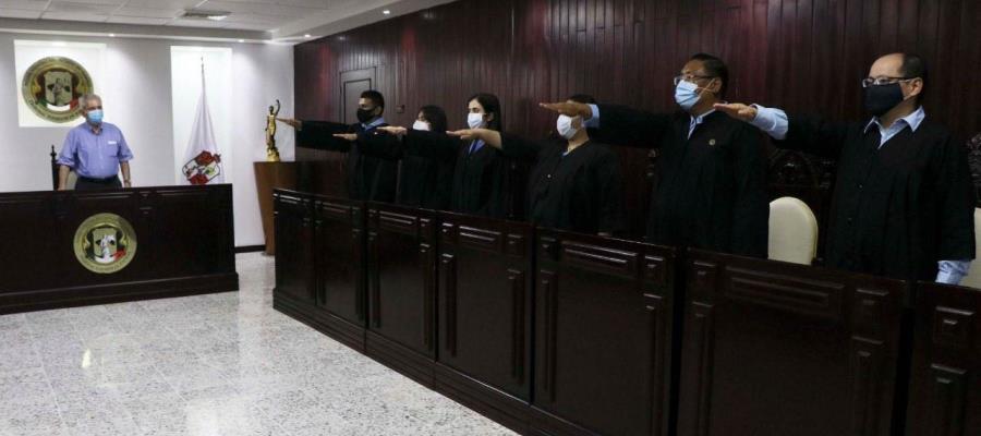 Toman protesta los 6 jueces que estarán al frente de los Tribunales Laborales de Tabasco