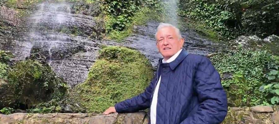 Entra en dilema Obrador sobre si celebrar o no “la belleza del agua”, por lo sucedido en Tabasco con las inundaciones Entra en dilema Obrador sobre si celebrar o no “la belleza del agua”, por lo sucedido en Tabasco con las inundaciones