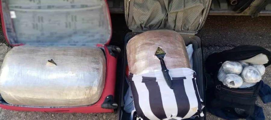Detiene GN a dos personas que transportaban 43 kilos de marihuana y 5 kilos de hachís, en Oaxaca
