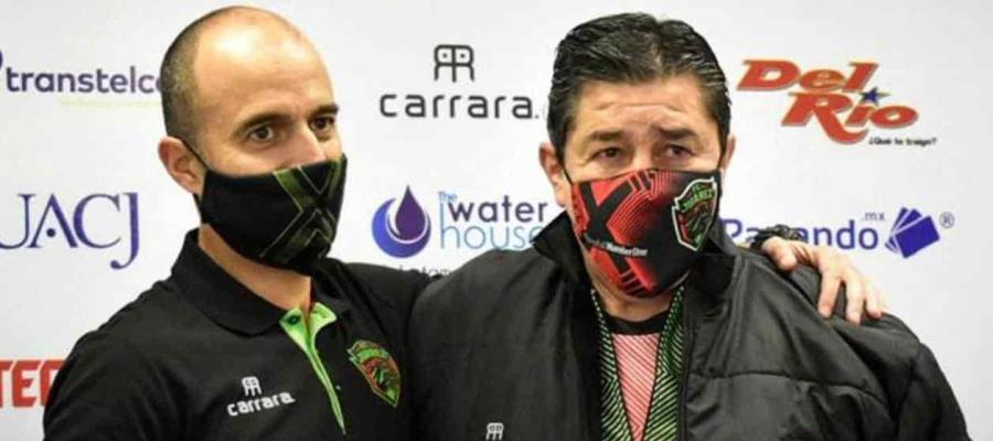 El Flaco Tena dirige primer entrenamiento con el FC Juárez