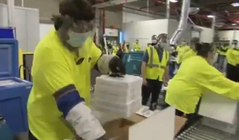 Llegan las primeras vacunas de Pfizer-BioNTech contra el Covid a Canadá Llegan las primeras vacunas de Pfizer-BioNTech contra el Covid a Canadá