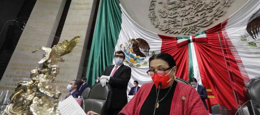 Dulce María Sauri y su esposo se contagian de COVID-19