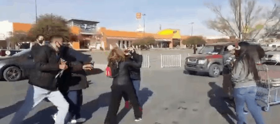 Clientes de la tienda Costco en Ciudad Juárez, arman zafarrancho por la compra de pasteles