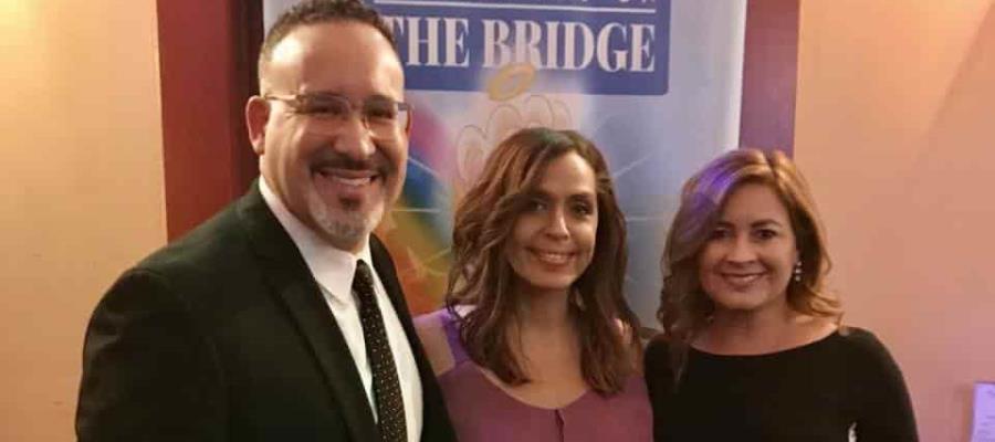 Biden nomina a ex maestro como secretario de Educación 