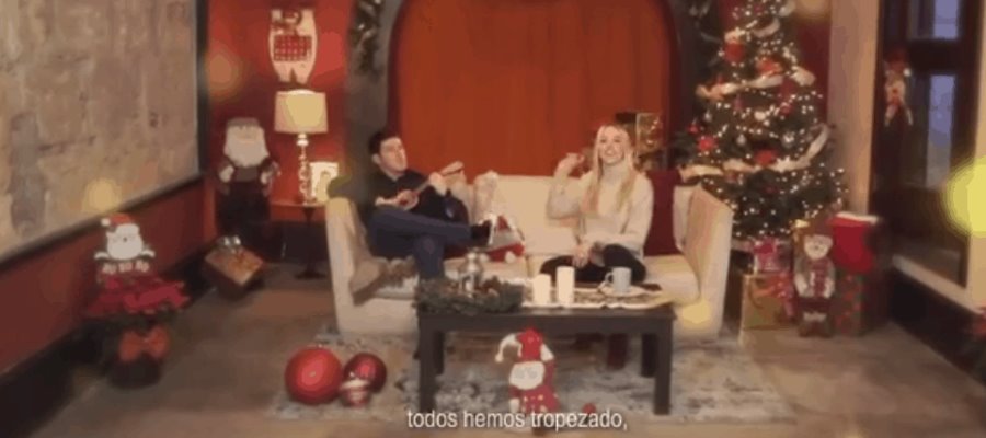 Con baile y canto, Samuel García estrena canción navideña con su esposa