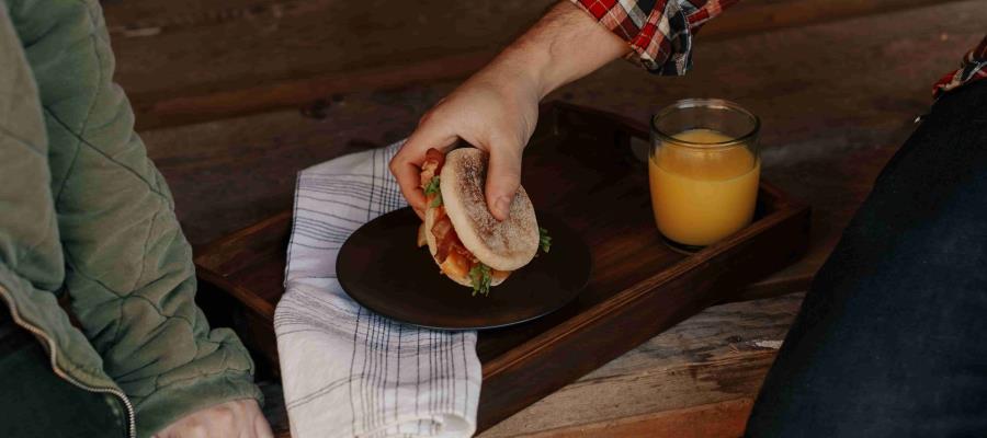 ESPECIAL: Por confinamiento social, ciudadanos se refugian en la comida para sobrellevar la angustia y preocupaciones, considera nutrióloga