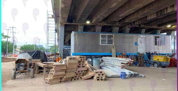 Paran trabajos en el distribuidor vial de Universidad para darle descanso a obreros 