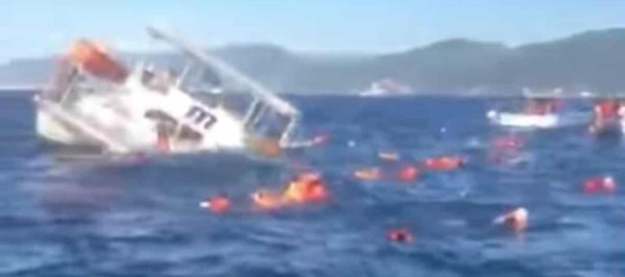 Como el Titanic… se hunde embarcación turística con 60 pasajeros en Puerto Vallarta