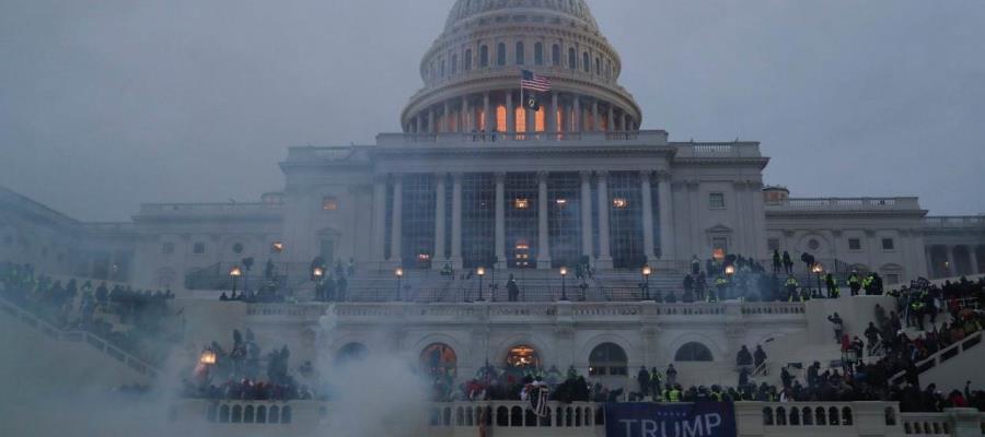 Policía del Capitolio desmiente muerte de un elemento tras los disturbios en la sede Policía del Capitolio desmiente muerte de un elemento tras los disturbios en la sede