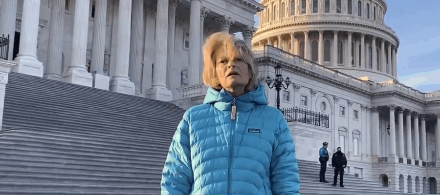 Se suma Senadora Lisa Murkowski a petición de que Trump renuncie a la presidencia