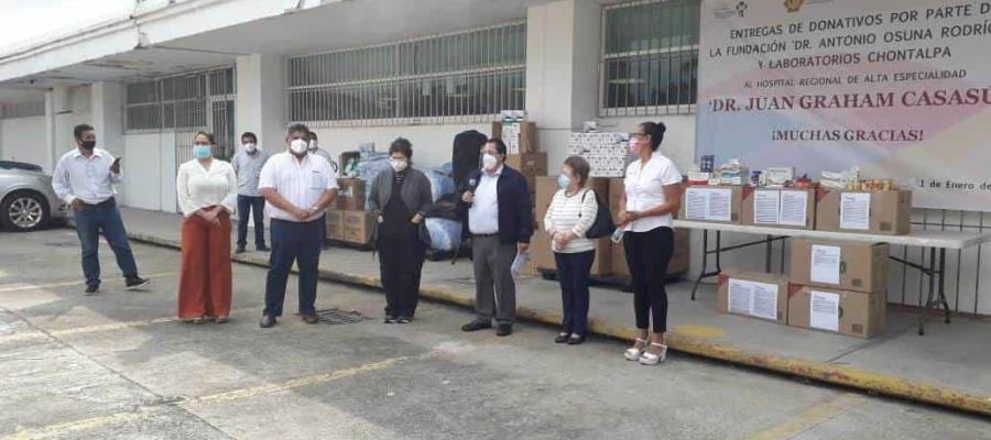 Donan cubrebocas y medicamentos al hospital Juan Graham