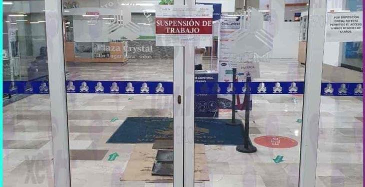 Clausura Salud ahora Plaza Crystal... también por incumplir las restricciones sanitarias contra el Covid