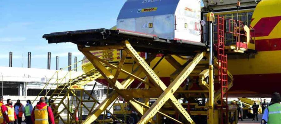 Con llegada de nuevo lote de vacunas, inicia vacunación masiva en México: AMLO