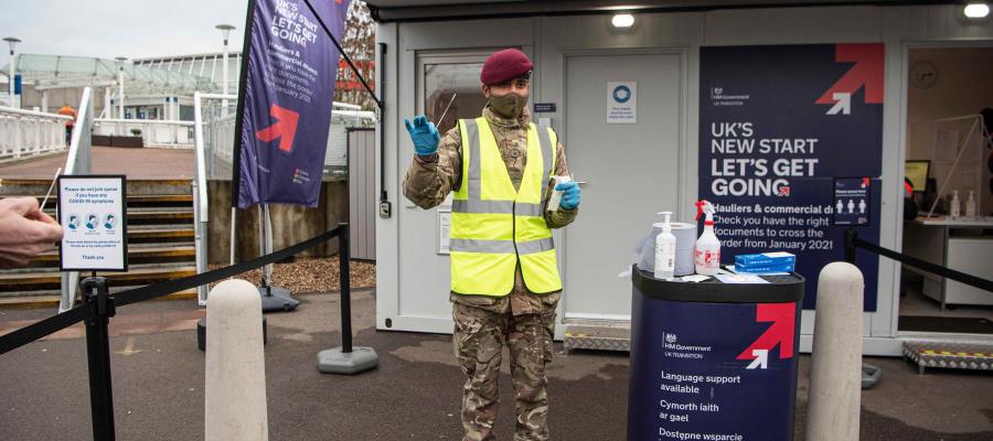 Reino Unido prohíbe ingreso de pasajeros sin residencia, así como provenientes de Portugal y países de AL