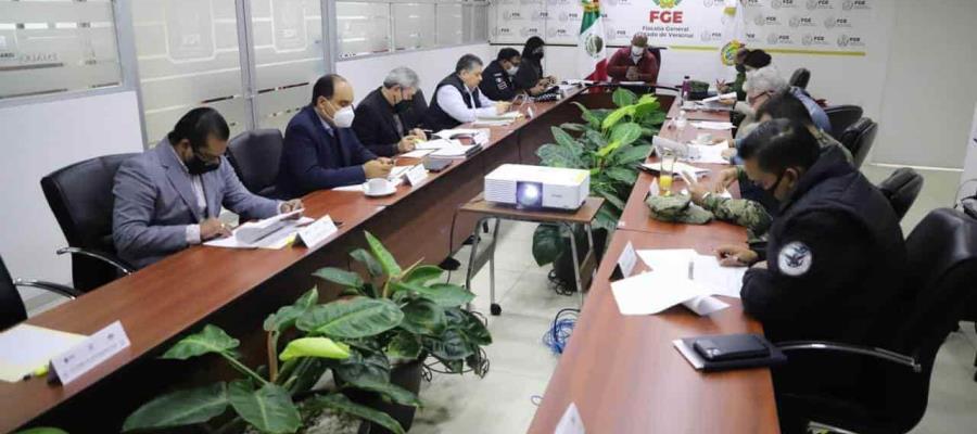 Asesinan a doce personas y arrojan sus cuerpos en Las Choapas, Veracruz; el gobernador asegura que no habrá impunidad Asesinan a doce personas y arrojan sus cuerpos en Las Choapas, Veracruz; el gobernador asegura que no habrá impunidad