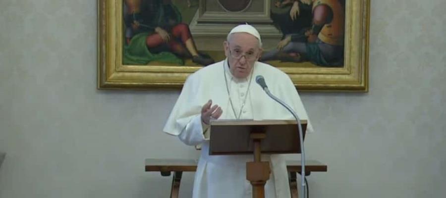 Exhorta Papa Francisco a comunicadores a seguir atestiguando la verdad