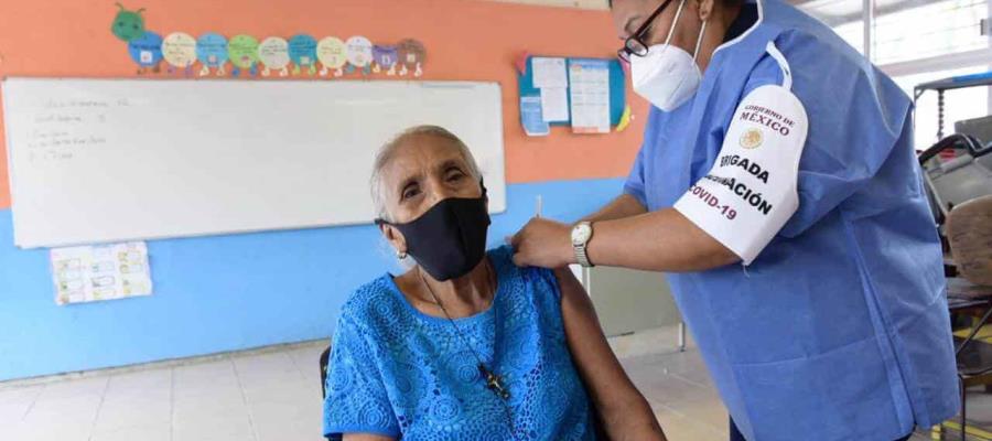 Mañana martes se reúnen SEDENA y Salud con ayuntamiento de Jalpa para adelantar logística de vacunación a adultos mayores
