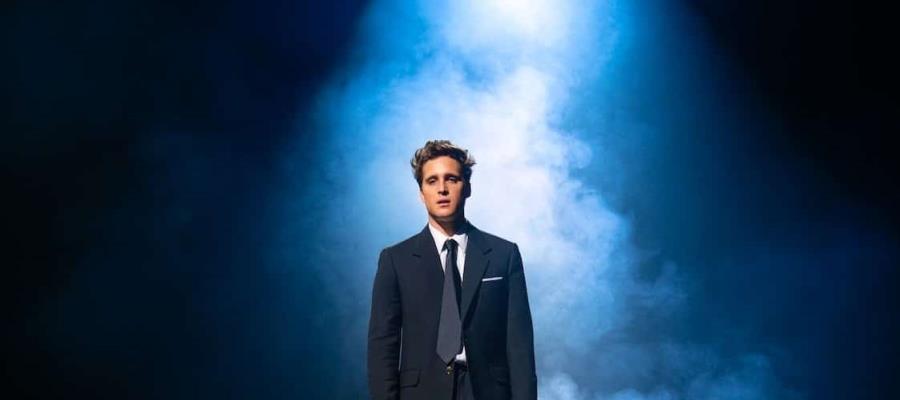 Captan a Diego Boneta “cantando mal” y lo tunden en redes Captan a Diego Boneta “cantando mal” y lo tunden en redes