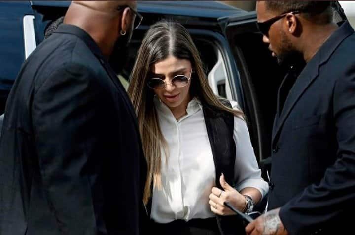 Desde el 2015 Emma Coronel está bloqueada del sistema financiero mexicano: Santiago Nieto