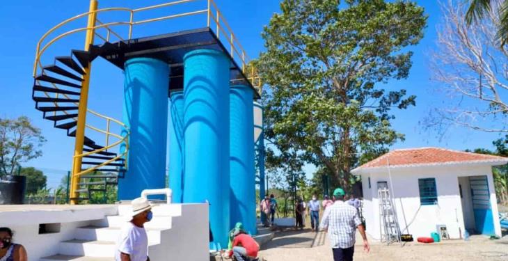 Supervisa alcalde de Centro rehabilitación de la planta purificadora de Aztlán segunda sección Supervisa alcalde de Centro rehabilitación de la planta purificadora de Aztlán segunda sección