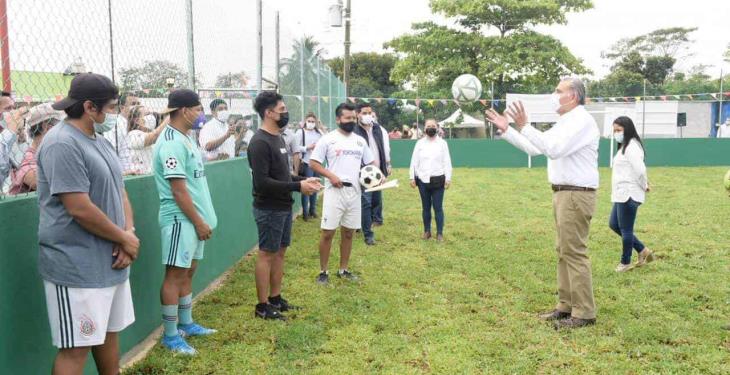 Inaugura y supervisa Adán Augusto obras por 19.2 mdp en Cunduacán