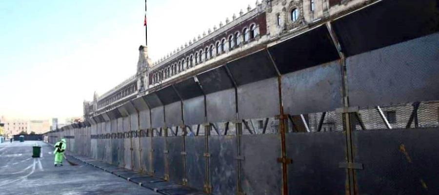 Blindan Palacio Nacional previo a marcha de mujeres del 8 de marzo