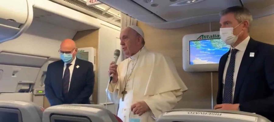 Entristece a Papa Francisco ausencia de Valentina Alazraki en su viaje a Irak