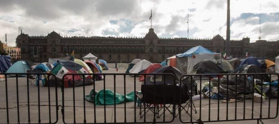 Se retira campamento anti AMLO de manera definitiva del Zócalo Se retira campamento anti AMLO de manera definitiva del Zócalo