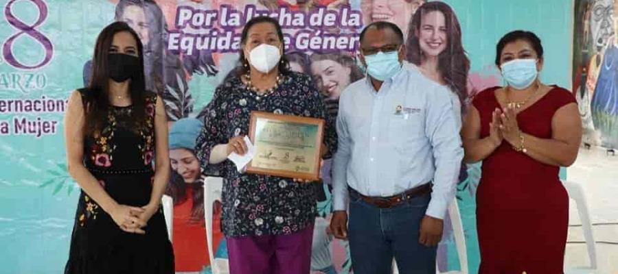 Conmemora ayuntamiento de Cunduacán Día Internacional de la Mujer con conferencia virtual
