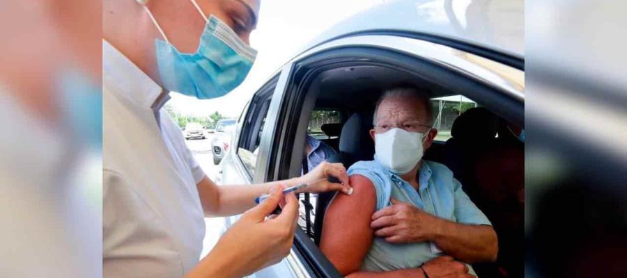 Recibe ex gobernador Granier vacuna anticovid Recibe ex gobernador Granier vacuna anticovid