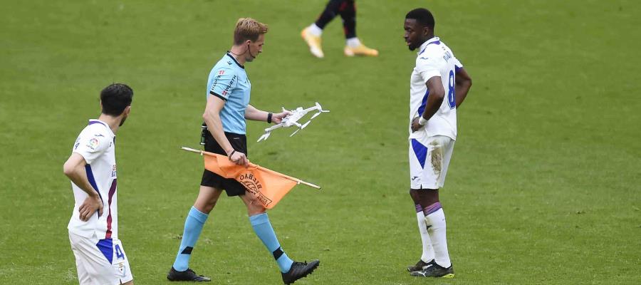 Cae dron en partido español con el mensaje “No a esta Eurocopa” Cae dron en partido español con el mensaje “No a esta Eurocopa”