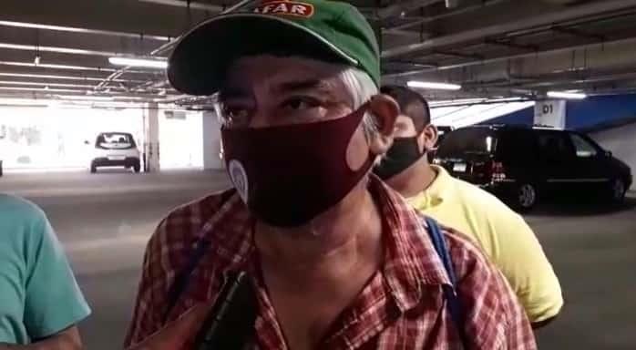 Acusan franeleros del estacionamiento del Pino Suárez que la administración les pide dinero para apoyar a un partido Acusan franeleros del estacionamiento del Pino Suárez que la administración les pide dinero para apoyar a un partido