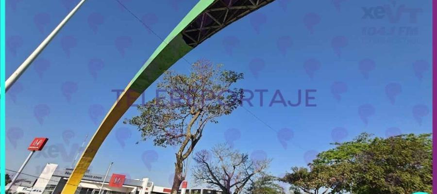 Demolerán arco del Parque Tabasco, estructura presenta serios daños Demolerán arco del Parque Tabasco, estructura presenta serios daños