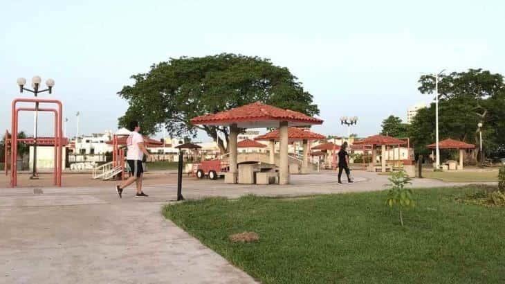 Apelará Ayuntamiento de Centro a la “conciencia ciudadana”; no cerrará parques durante la Semana Mayor Apelará Ayuntamiento de Centro a la “conciencia ciudadana”; no cerrará parques durante la Semana Mayor