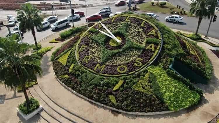 Lluvias y material no idóneo usado en reubicación del reloj floral provocaron su afectación: Ayuntamiento de Centro