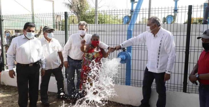 Inaugura gobernador plantas de agua, un centro de convivencia y el C-2 en Centro