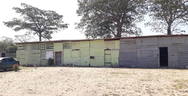 Inaugura Gobierno del Estado aulas para alumnos de Paraíso que tomaban clases en “cajones de madera”