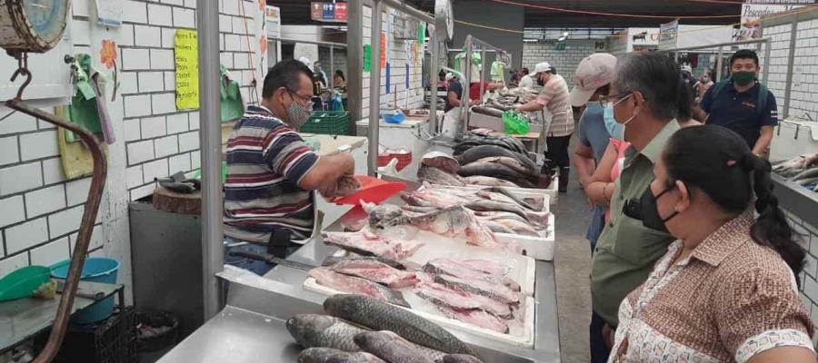 Incrementa precio del pescado en el mercado Pino Suárez