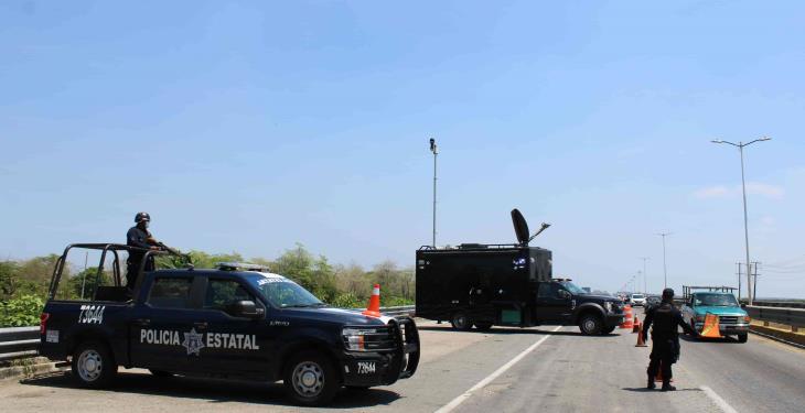 Blindan entradas y salidas de Villahermosa para inhibir actos delictivos