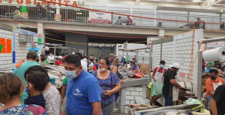 Abarrotan compradores mercados de Villahermosa