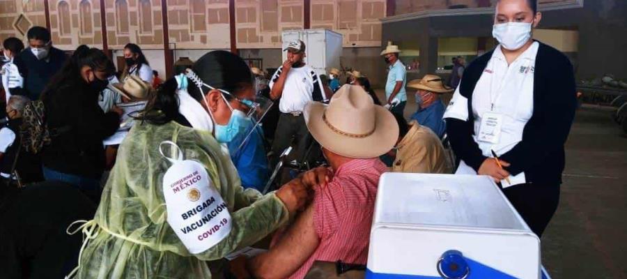Suspenden por tres días vacunación anticovid en Michoacán Suspenden por tres días vacunación anticovid en Michoacán