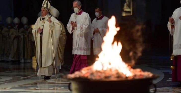 Celebra Papa Francisco Misa de Resurrección en el Vaticano; con Cristo la vida comienza de nuevo, dice