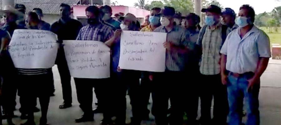Protestan ganaderos “de los ríos” en carretera Frontera a Jonuta